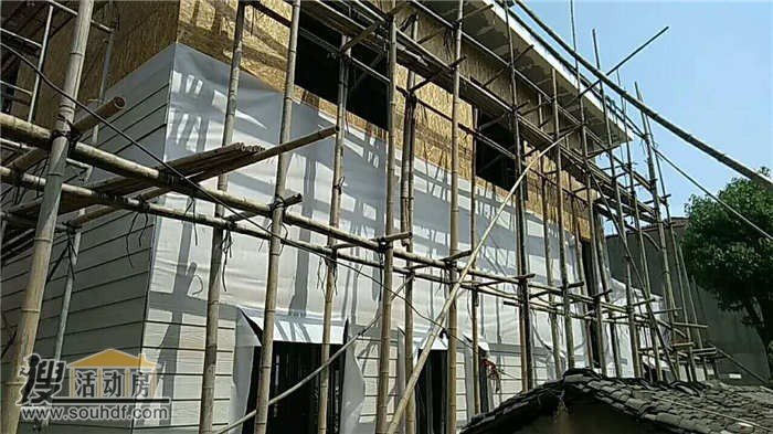 两层轻钢房屋建造中