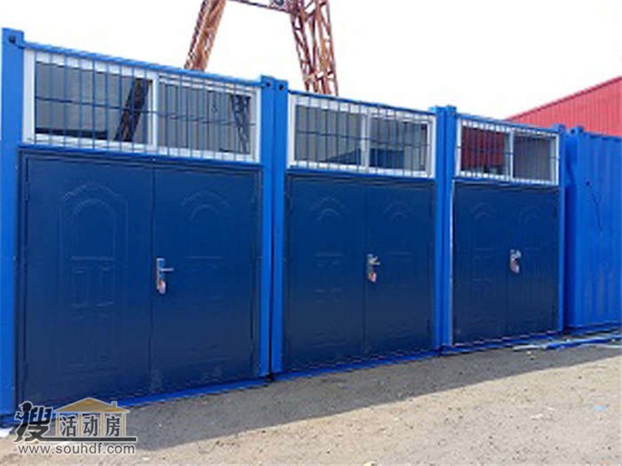 2014年7月2日河北城基工程管理有限公司出租7间住人集装箱房子