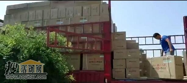 空调到货卸车中